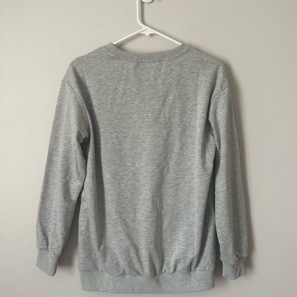 🍍3/$25 item Shein Gray Pullover - Picture 5 of 6